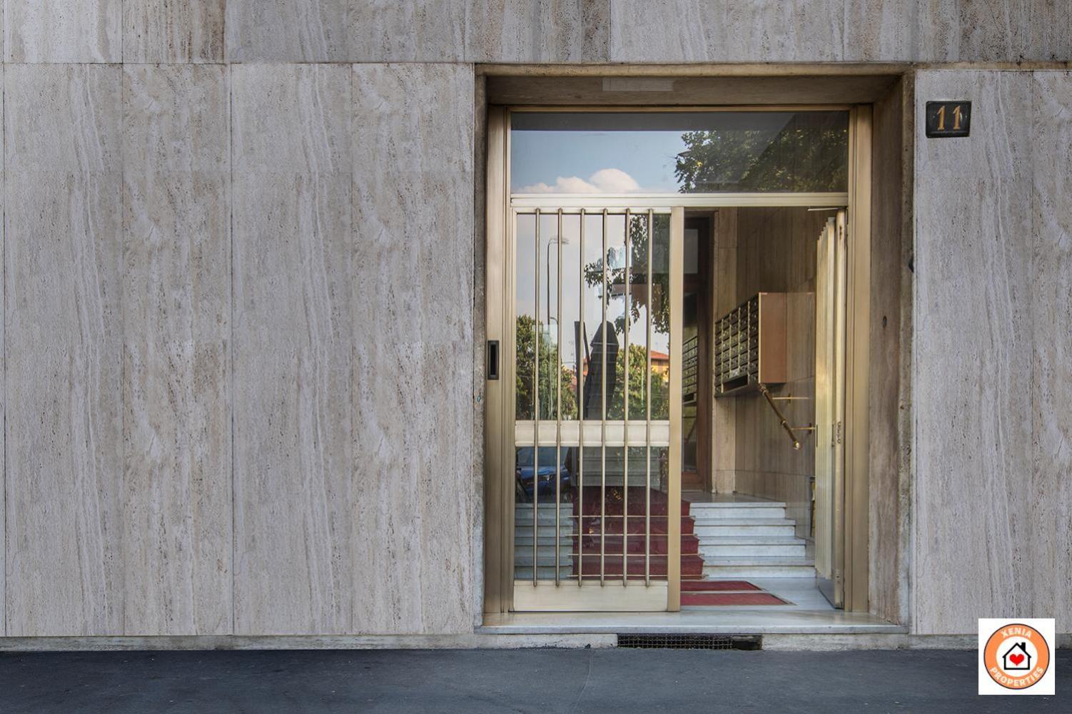 Fiore Milanese - San Siro, Fiera & City Life - Rinnovamento Facciata Palazzo In Corso Exterior foto
